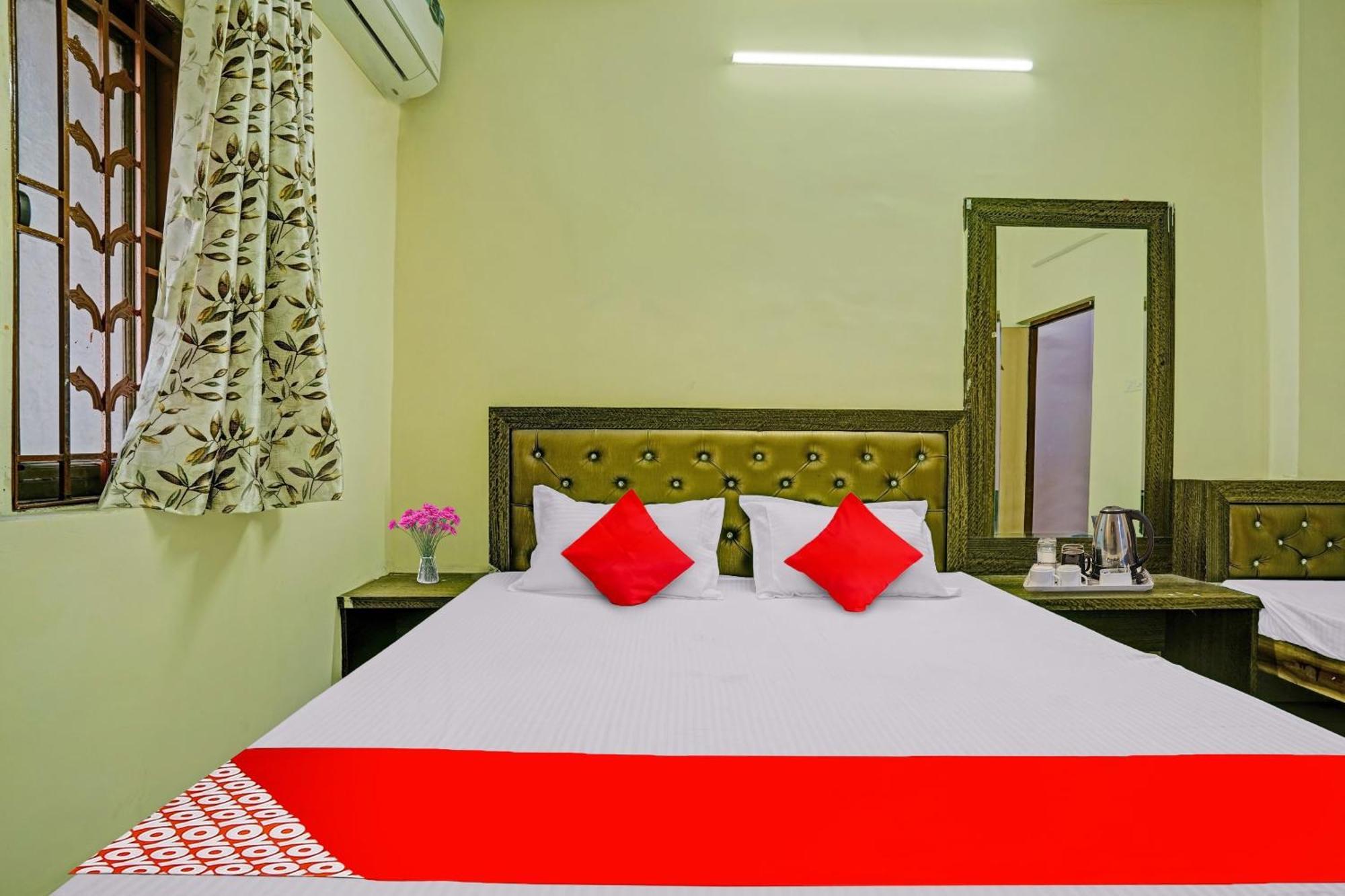 Hotel O B N Palace Rāipur Екстериор снимка