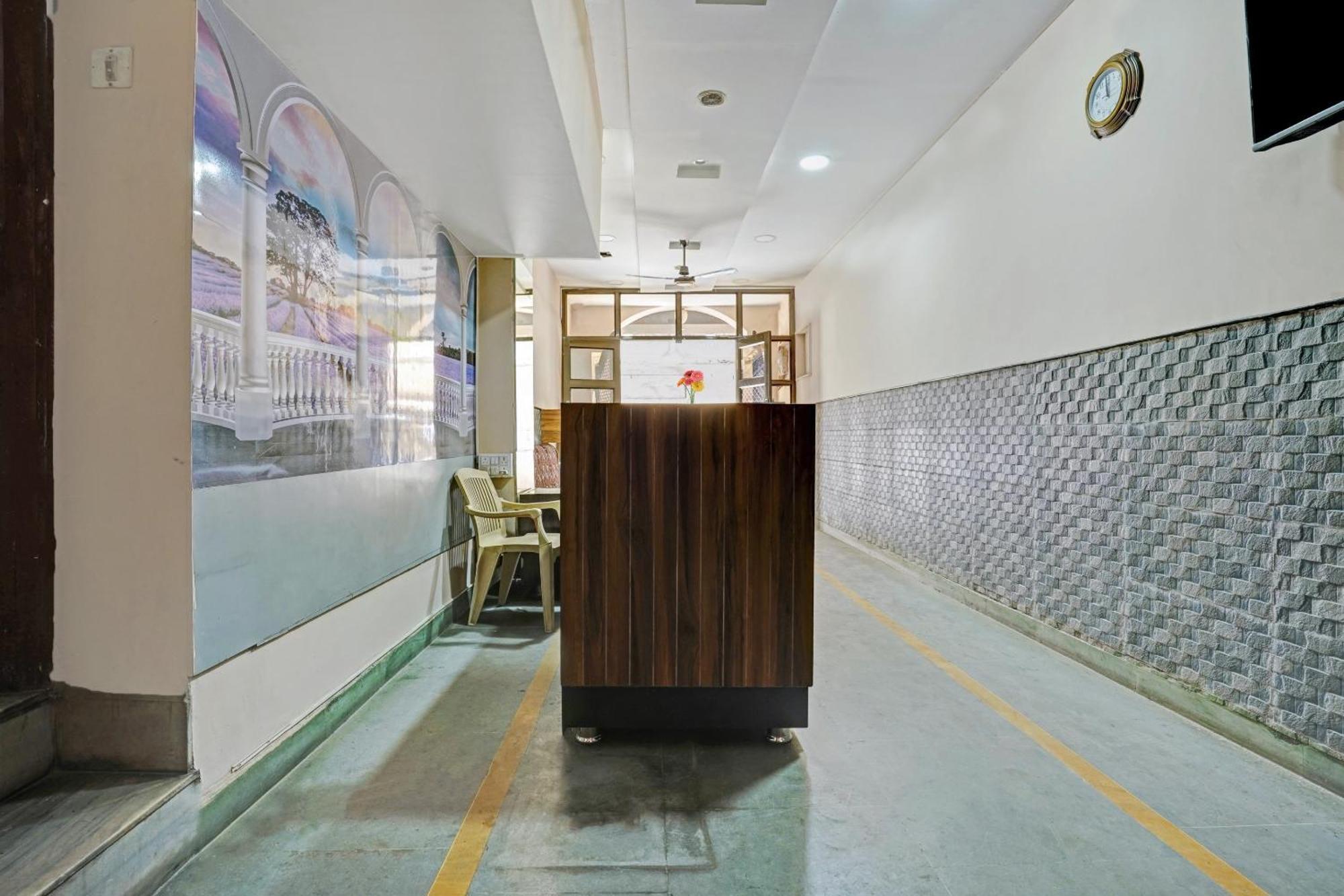 Hotel O B N Palace Rāipur Екстериор снимка