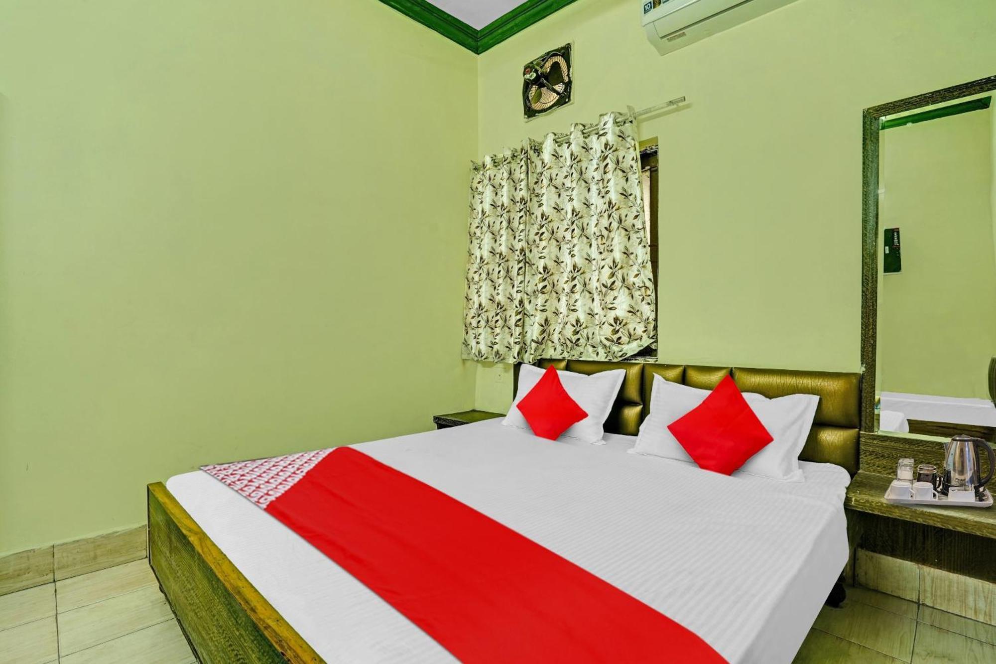 Hotel O B N Palace Rāipur Екстериор снимка